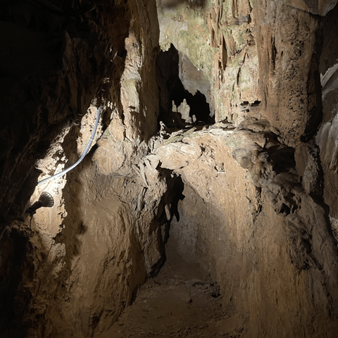 Underground Caverns Picture 3