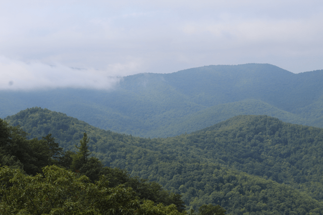 Skyline drive mountains